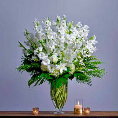 Heavenly White Arrangement